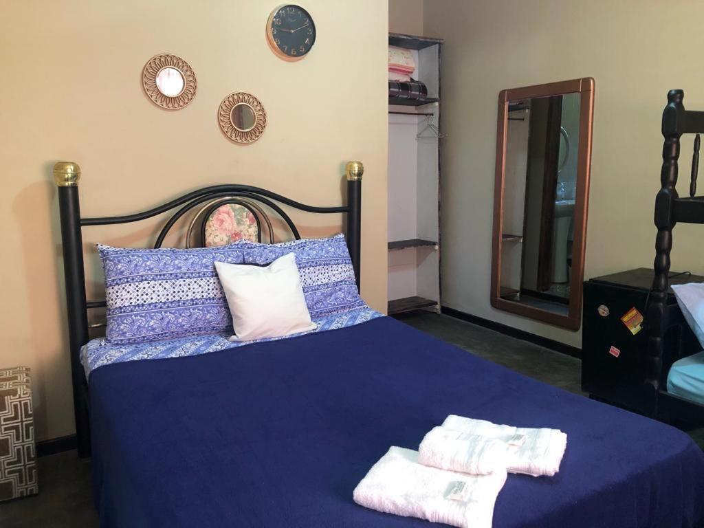 Hostel Limao Doce Нова-Фрибургу Экстерьер фото