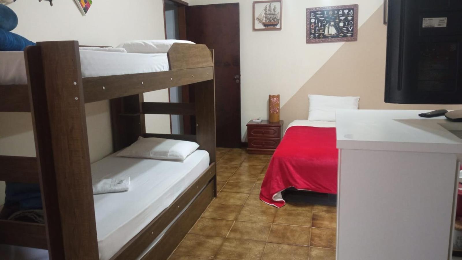 Hostel Limao Doce Нова-Фрибургу Экстерьер фото